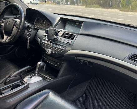 Черный Хонда Аккорд, объемом двигателя 2.4 л и пробегом 241 тыс. км за 8000 $, фото 20 на Automoto.ua