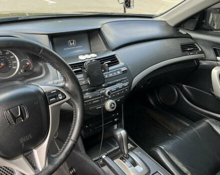 Черный Хонда Аккорд, объемом двигателя 2.4 л и пробегом 241 тыс. км за 8000 $, фото 13 на Automoto.ua