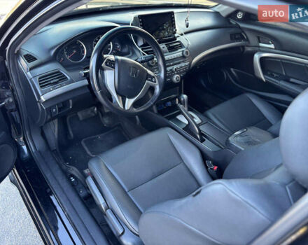 Черный Хонда Аккорд, объемом двигателя 2.4 л и пробегом 255 тыс. км за 9999 $, фото 11 на Automoto.ua