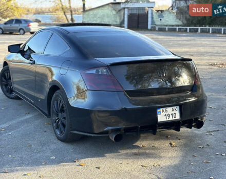 Черный Хонда Аккорд, объемом двигателя 2.4 л и пробегом 255 тыс. км за 9999 $, фото 5 на Automoto.ua