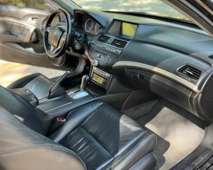 Черный Хонда Аккорд, объемом двигателя 2.4 л и пробегом 300 тыс. км за 8000 $, фото 9 на Automoto.ua