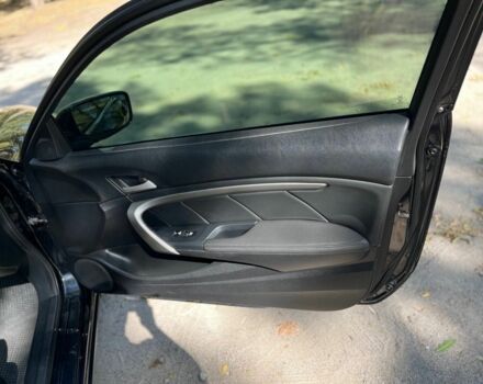 Черный Хонда Аккорд, объемом двигателя 2.4 л и пробегом 300 тыс. км за 8000 $, фото 8 на Automoto.ua