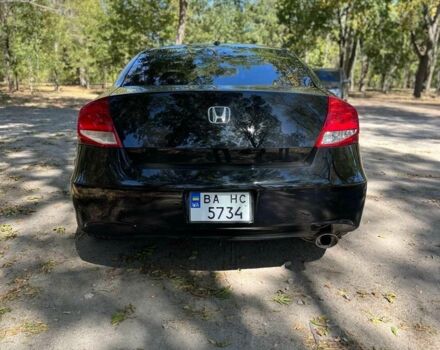 Черный Хонда Аккорд, объемом двигателя 2.4 л и пробегом 300 тыс. км за 8000 $, фото 4 на Automoto.ua