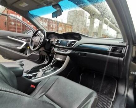 Черный Хонда Аккорд, объемом двигателя 2.4 л и пробегом 233 тыс. км за 9400 $, фото 1 на Automoto.ua