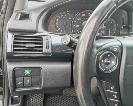 Черный Хонда Аккорд, объемом двигателя 2.4 л и пробегом 233 тыс. км за 9400 $, фото 6 на Automoto.ua