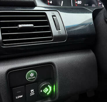 Черный Хонда Аккорд, объемом двигателя 2.35 л и пробегом 279 тыс. км за 10500 $, фото 3 на Automoto.ua