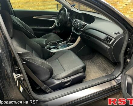 Черный Хонда Аккорд, объемом двигателя 2.4 л и пробегом 225 тыс. км за 10999 $, фото 3 на Automoto.ua