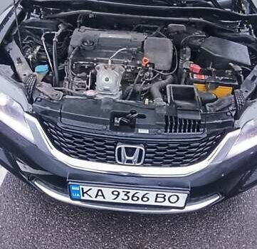 Черный Хонда Аккорд, объемом двигателя 2.36 л и пробегом 261 тыс. км за 12300 $, фото 4 на Automoto.ua