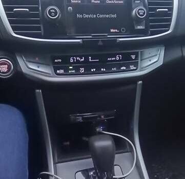 Черный Хонда Аккорд, объемом двигателя 2.36 л и пробегом 261 тыс. км за 12300 $, фото 1 на Automoto.ua