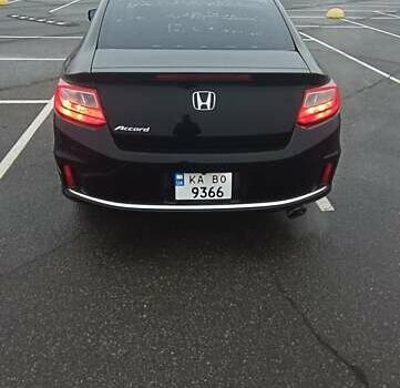 Черный Хонда Аккорд, объемом двигателя 2.36 л и пробегом 261 тыс. км за 12300 $, фото 13 на Automoto.ua