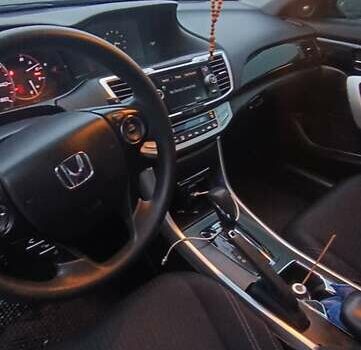 Черный Хонда Аккорд, объемом двигателя 2.36 л и пробегом 261 тыс. км за 12300 $, фото 7 на Automoto.ua