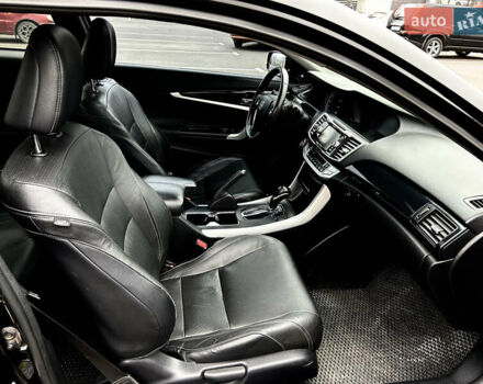 Черный Хонда Аккорд, объемом двигателя 3.47 л и пробегом 117 тыс. км за 15000 $, фото 26 на Automoto.ua