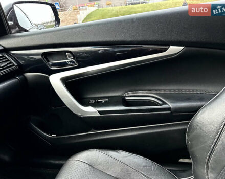 Черный Хонда Аккорд, объемом двигателя 3.47 л и пробегом 117 тыс. км за 15000 $, фото 20 на Automoto.ua