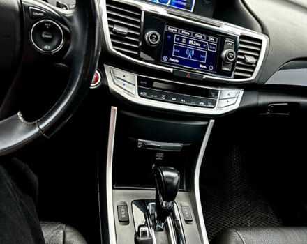 Черный Хонда Аккорд, объемом двигателя 3.47 л и пробегом 117 тыс. км за 15000 $, фото 30 на Automoto.ua