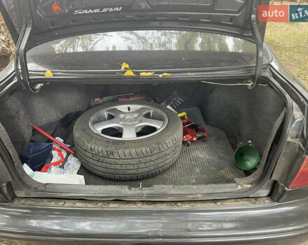 Черный Хонда Аккорд, объемом двигателя 2 л и пробегом 310 тыс. км за 2200 $, фото 5 на Automoto.ua