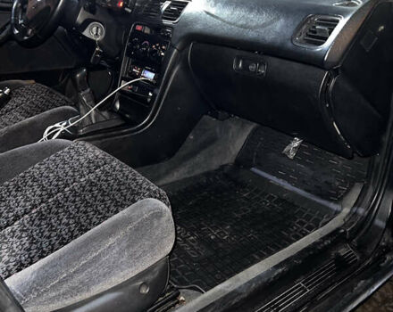 Черный Хонда Аккорд, объемом двигателя 2 л и пробегом 394 тыс. км за 2499 $, фото 8 на Automoto.ua