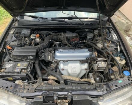 Черный Хонда Аккорд, объемом двигателя 2 л и пробегом 427 тыс. км за 2150 $, фото 5 на Automoto.ua