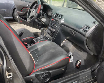 Черный Хонда Аккорд, объемом двигателя 2 л и пробегом 300 тыс. км за 2900 $, фото 9 на Automoto.ua