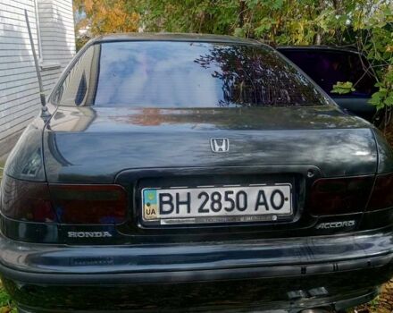 Черный Хонда Аккорд, объемом двигателя 2 л и пробегом 345 тыс. км за 1000 $, фото 3 на Automoto.ua