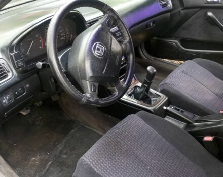 Черный Хонда Аккорд, объемом двигателя 2 л и пробегом 345 тыс. км за 1000 $, фото 5 на Automoto.ua