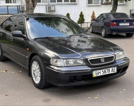 Черный Хонда Аккорд, объемом двигателя 1.8 л и пробегом 350 тыс. км за 2000 $, фото 5 на Automoto.ua