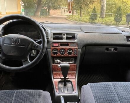 Черный Хонда Аккорд, объемом двигателя 1.8 л и пробегом 350 тыс. км за 2000 $, фото 11 на Automoto.ua