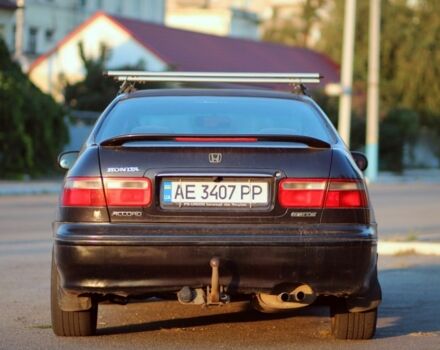 Черный Хонда Аккорд, объемом двигателя 1.8 л и пробегом 400 тыс. км за 2200 $, фото 2 на Automoto.ua