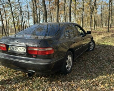 Черный Хонда Аккорд, объемом двигателя 2.2 л и пробегом 408 тыс. км за 3300 $, фото 4 на Automoto.ua