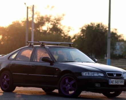 Черный Хонда Аккорд, объемом двигателя 1.8 л и пробегом 400 тыс. км за 2200 $, фото 1 на Automoto.ua