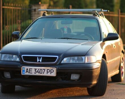 Черный Хонда Аккорд, объемом двигателя 1.8 л и пробегом 400 тыс. км за 2200 $, фото 3 на Automoto.ua