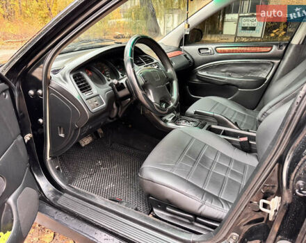 Черный Хонда Аккорд, объемом двигателя 1.85 л и пробегом 333 тыс. км за 2950 $, фото 10 на Automoto.ua