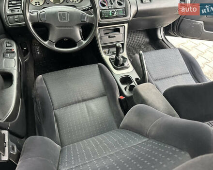 Черный Хонда Аккорд, объемом двигателя 1.9 л и пробегом 333 тыс. км за 2790 $, фото 14 на Automoto.ua