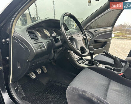 Черный Хонда Аккорд, объемом двигателя 1.9 л и пробегом 333 тыс. км за 2790 $, фото 10 на Automoto.ua