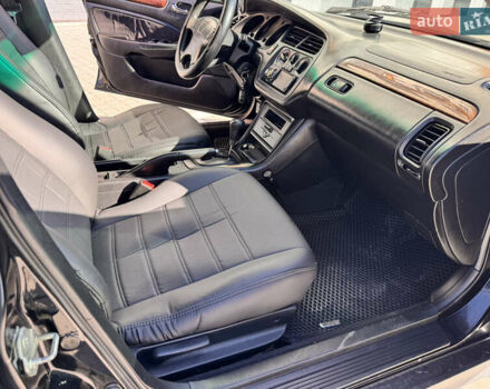 Черный Хонда Аккорд, объемом двигателя 1.85 л и пробегом 333 тыс. км за 2950 $, фото 16 на Automoto.ua