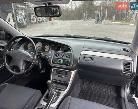 Черный Хонда Аккорд, объемом двигателя 1.9 л и пробегом 333 тыс. км за 2790 $, фото 5 на Automoto.ua