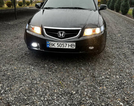 Черный Хонда Аккорд, объемом двигателя 2.35 л и пробегом 365 тыс. км за 5299 $, фото 2 на Automoto.ua