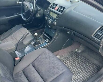 Черный Хонда Аккорд, объемом двигателя 2.4 л и пробегом 250 тыс. км за 5800 $, фото 4 на Automoto.ua