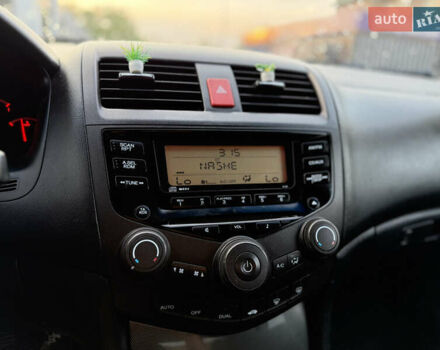 Черный Хонда Аккорд, объемом двигателя 2 л и пробегом 330 тыс. км за 5500 $, фото 26 на Automoto.ua