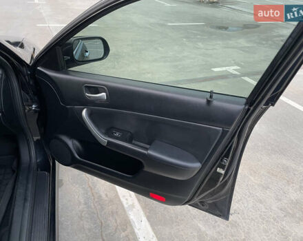 Черный Хонда Аккорд, объемом двигателя 2.35 л и пробегом 325 тыс. км за 6200 $, фото 17 на Automoto.ua