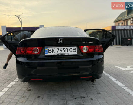 Черный Хонда Аккорд, объемом двигателя 2 л и пробегом 330 тыс. км за 5500 $, фото 7 на Automoto.ua