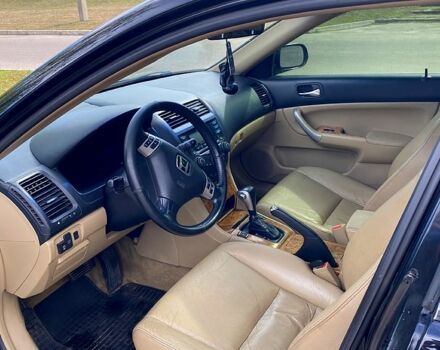 Черный Хонда Аккорд, объемом двигателя 2.4 л и пробегом 284 тыс. км за 6900 $, фото 3 на Automoto.ua