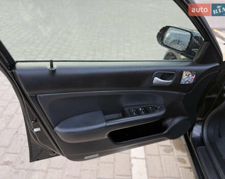 Черный Хонда Аккорд, объемом двигателя 2 л и пробегом 330 тыс. км за 5500 $, фото 12 на Automoto.ua