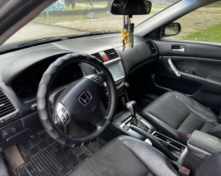Чорний Хонда Аккорд, об'ємом двигуна 2 л та пробігом 325 тис. км за 4600 $, фото 6 на Automoto.ua