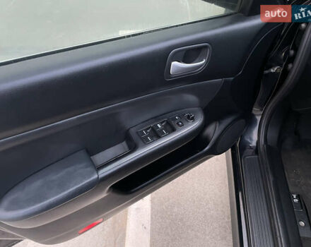 Черный Хонда Аккорд, объемом двигателя 2.35 л и пробегом 325 тыс. км за 6200 $, фото 7 на Automoto.ua