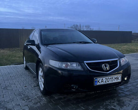 Чорний Хонда Аккорд, об'ємом двигуна 2 л та пробігом 301 тис. км за 4900 $, фото 4 на Automoto.ua