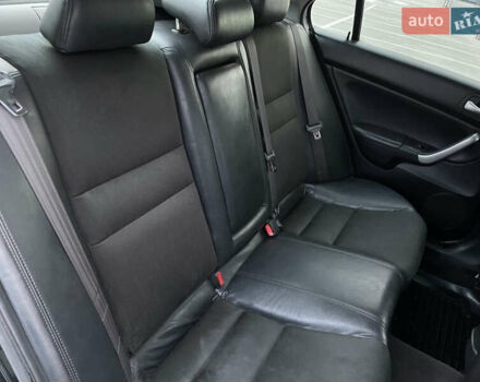 Черный Хонда Аккорд, объемом двигателя 2.35 л и пробегом 325 тыс. км за 6200 $, фото 19 на Automoto.ua