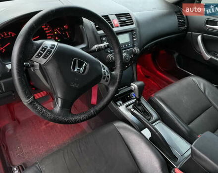 Черный Хонда Аккорд, объемом двигателя 2.35 л и пробегом 325 тыс. км за 6200 $, фото 16 на Automoto.ua