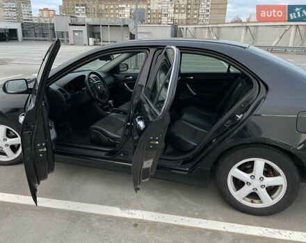 Черный Хонда Аккорд, объемом двигателя 2.35 л и пробегом 325 тыс. км за 6200 $, фото 12 на Automoto.ua