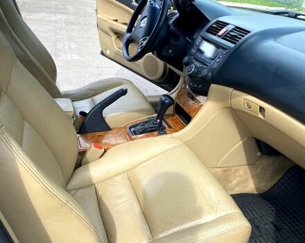 Черный Хонда Аккорд, объемом двигателя 2.4 л и пробегом 284 тыс. км за 6900 $, фото 5 на Automoto.ua