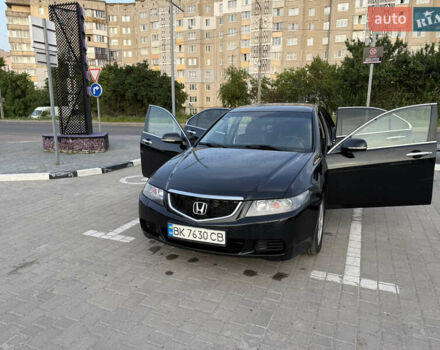 Черный Хонда Аккорд, объемом двигателя 2 л и пробегом 330 тыс. км за 5500 $, фото 6 на Automoto.ua
